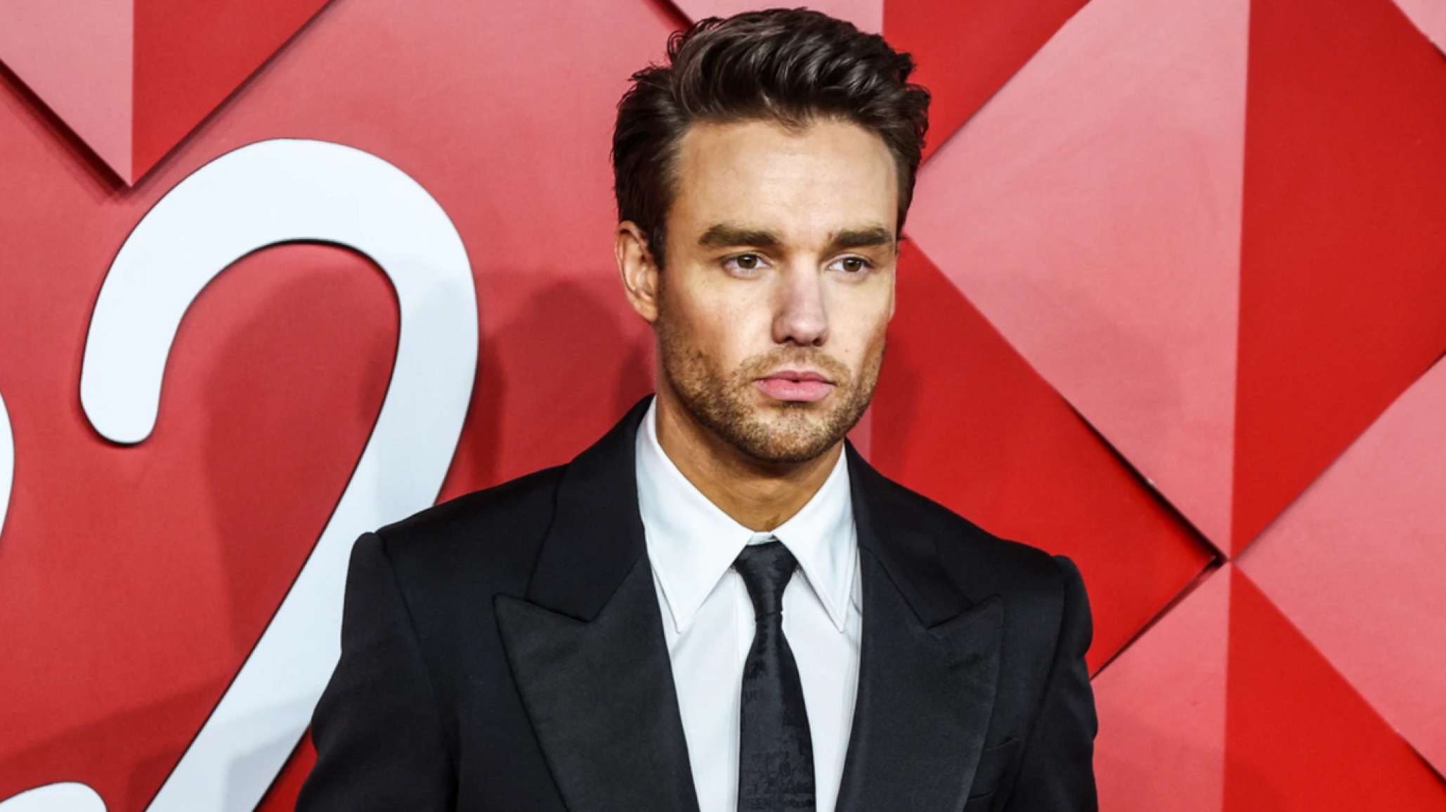 Prisi髇 domiciliaria para el empleado acusado de venderle coca韓a a Liam Payne