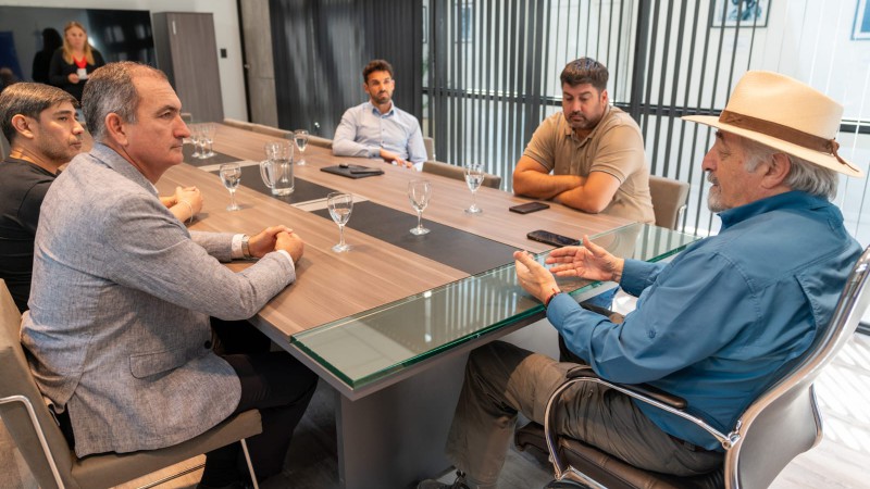 Macharashvili articula con el sector inmobiliario acciones de asistencia para los afectados por el Cerro Hermitte