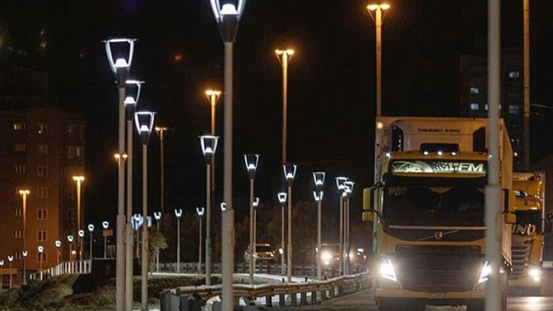 Avanza un plan de iluminación en el paseo costero tras el crimen de Valeria