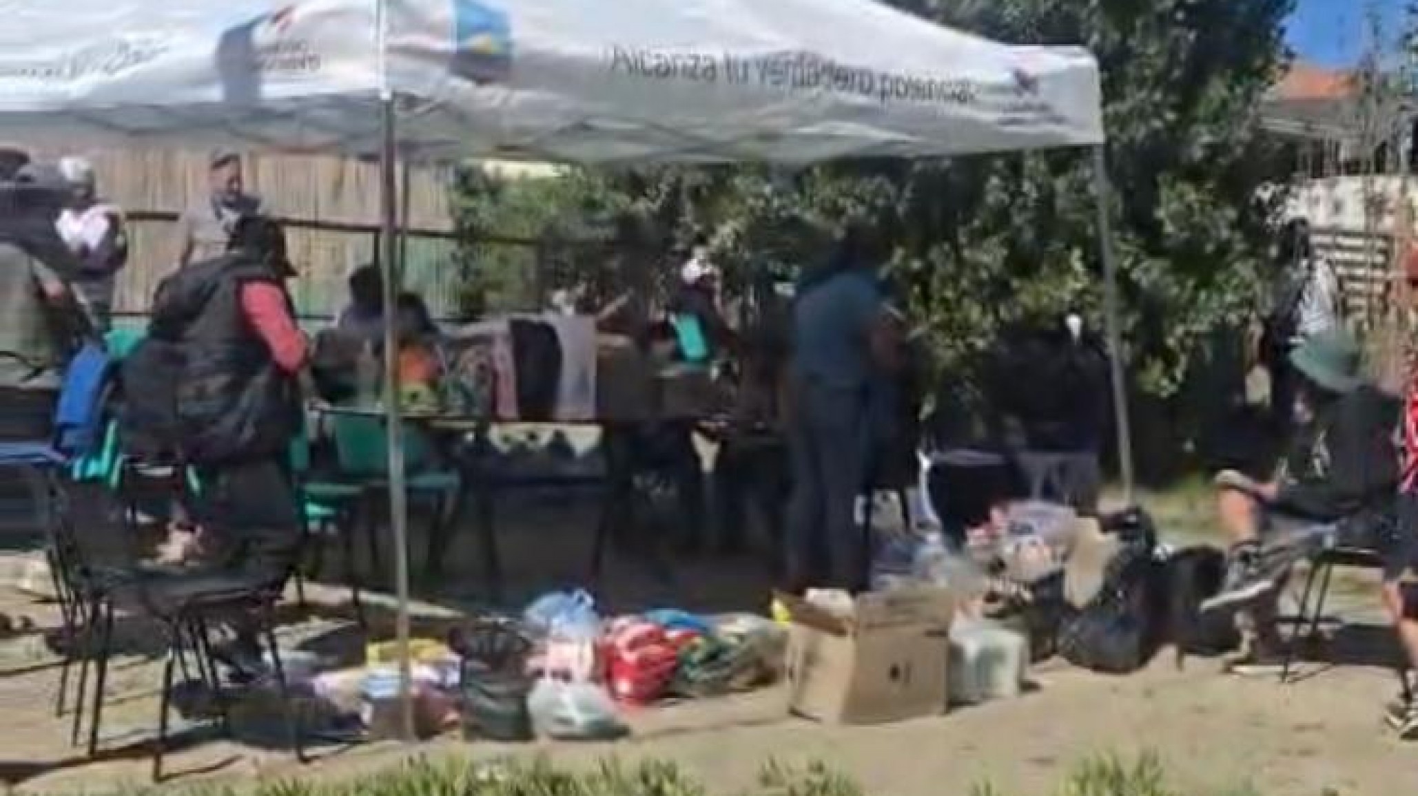 Manuel, vecino evacuado: "El 90% de la lista está presente y seguimos subiendo de forma ordenada"