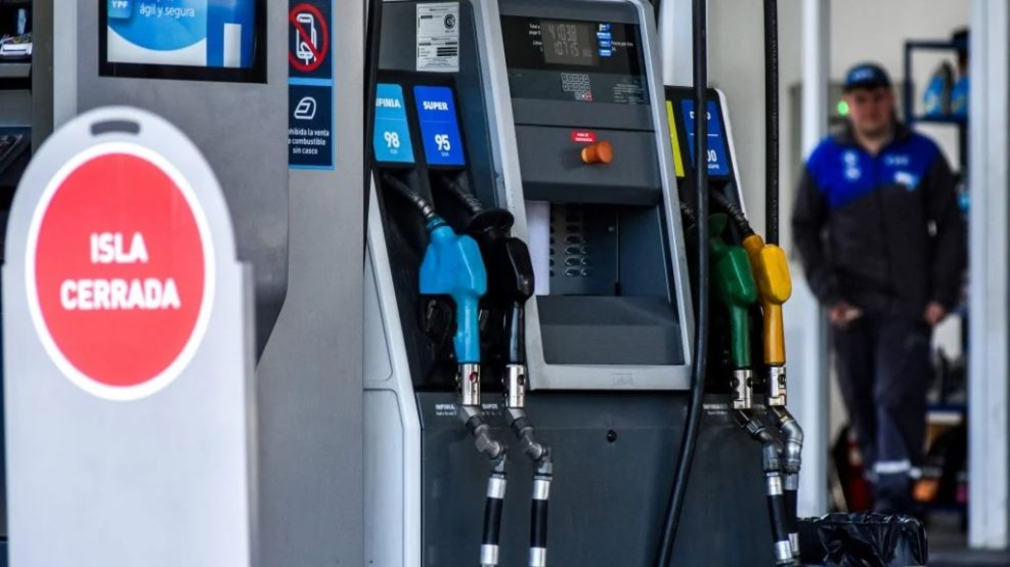 Comodoro: la nafta subió casi 50% en un año pese a que el barril de petróleo bajó un 15%.