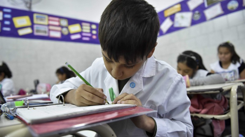 Argentina: por la baja de natalidad, se esperan más de 1 millón menos de alumnos en 2030