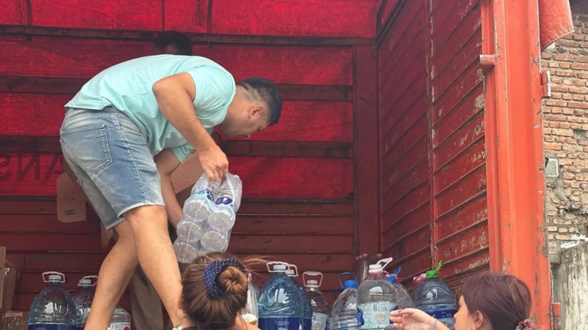 Incendios en la región: La UNPSJB Sede Esquel lanza una nueva campaña solidaria urgente