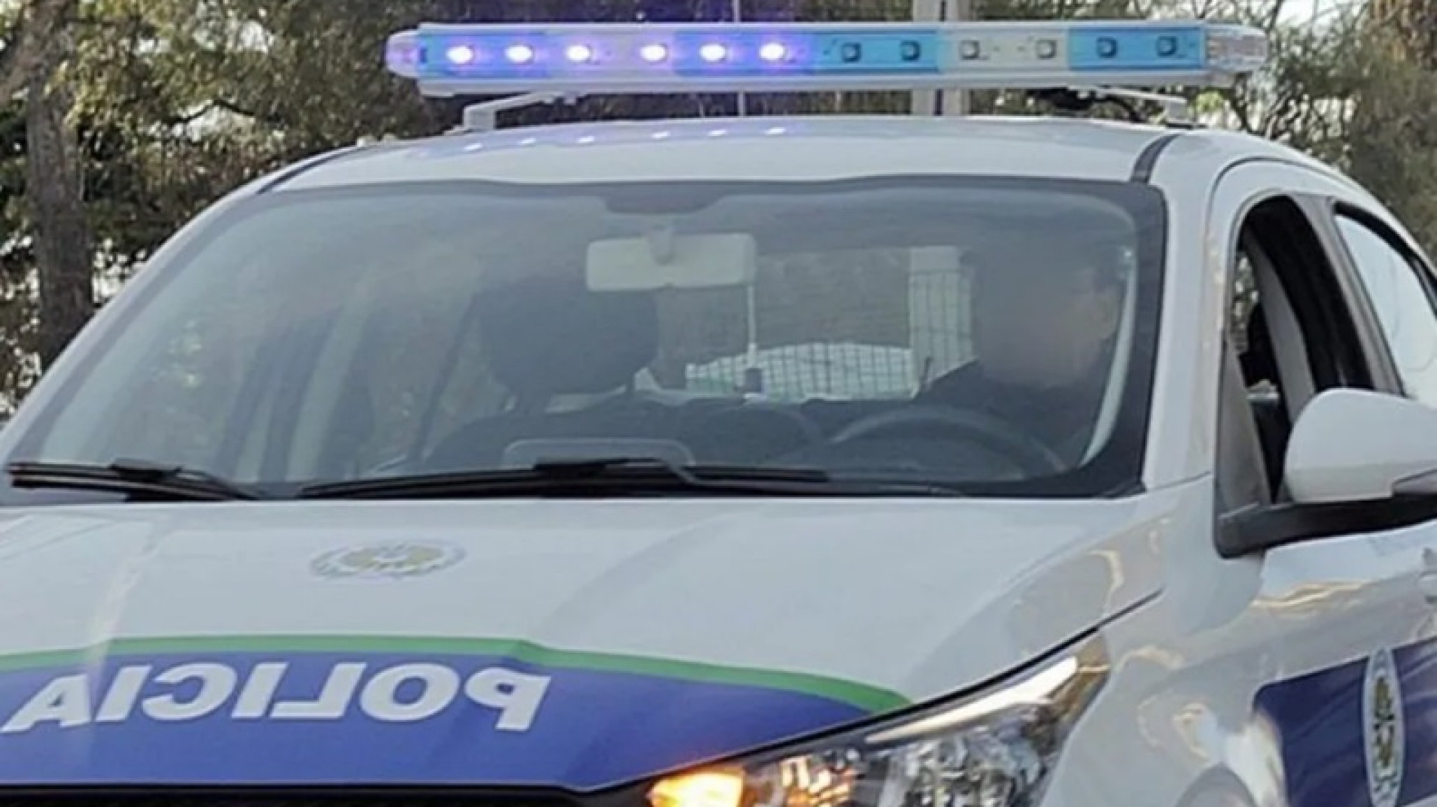 Lo sorprendieron infraganti en el patio de una vivienda en el Barrio René Favaloro