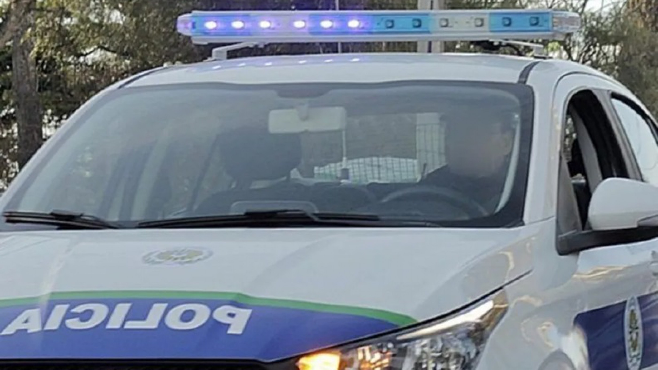 Lo sorprendieron infraganti en el patio de una vivienda en el Barrio René Favaloro