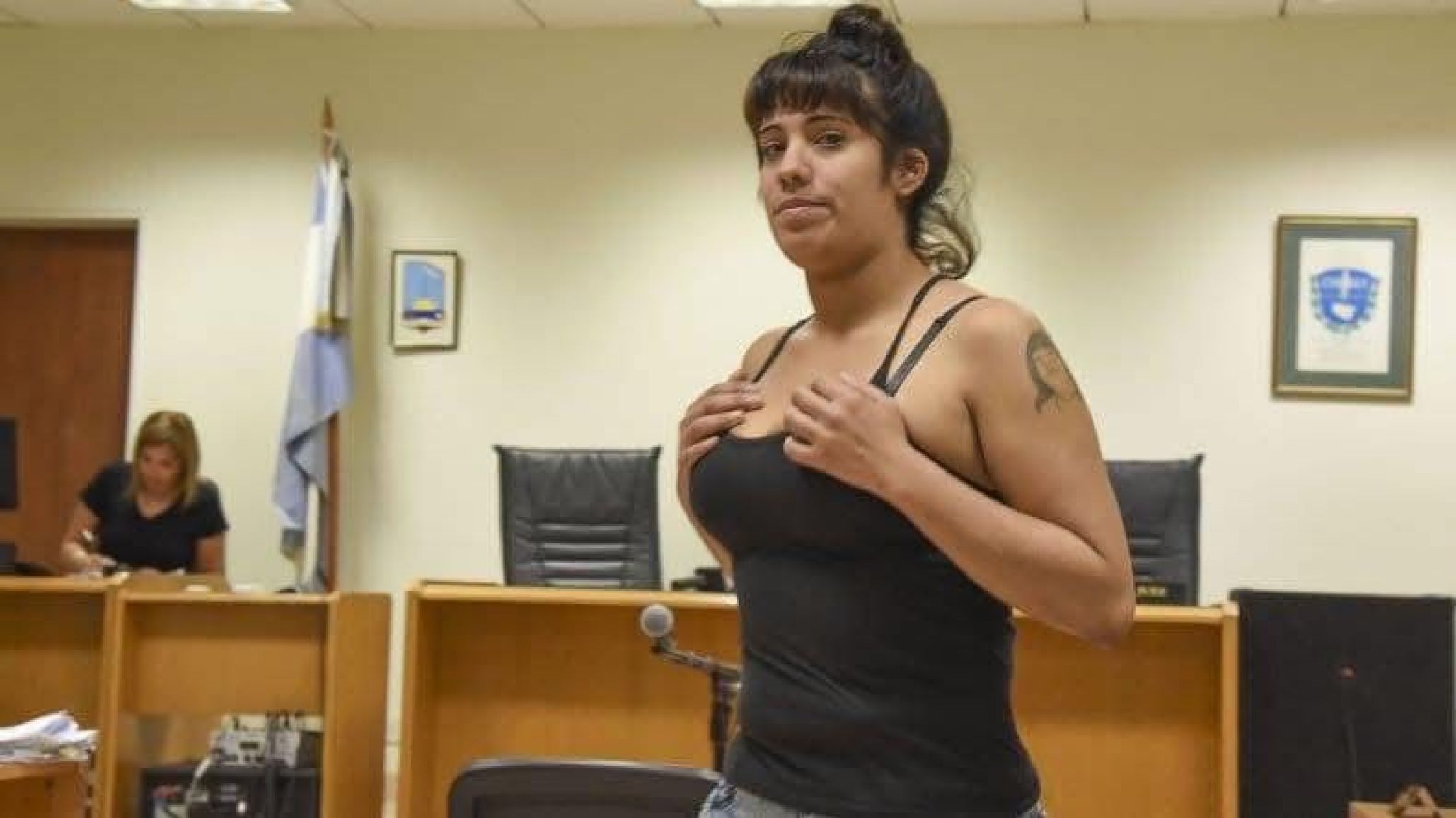 Otra vez en problemas: Elevan a juicio a Brenda Vargas por robo en banda