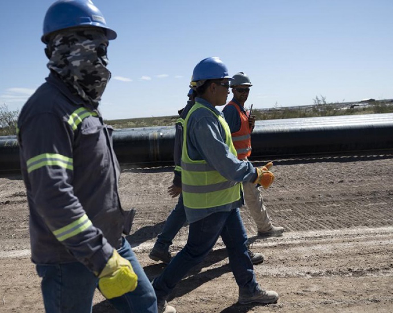 La paritaria petrolera cerró con una suma $380 mil y un bono extraordinario