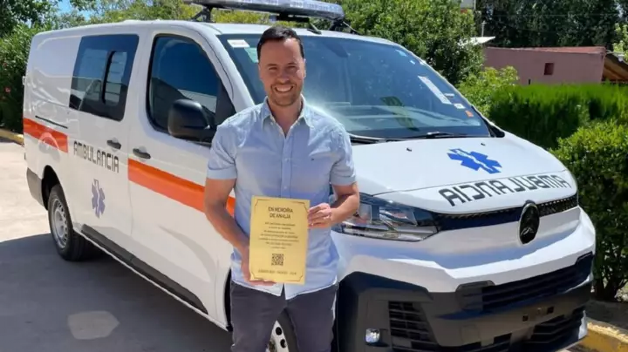 Un ciudadano taiwanés donará una ambulancia a un hospital de Chubut en memoria de su esposa