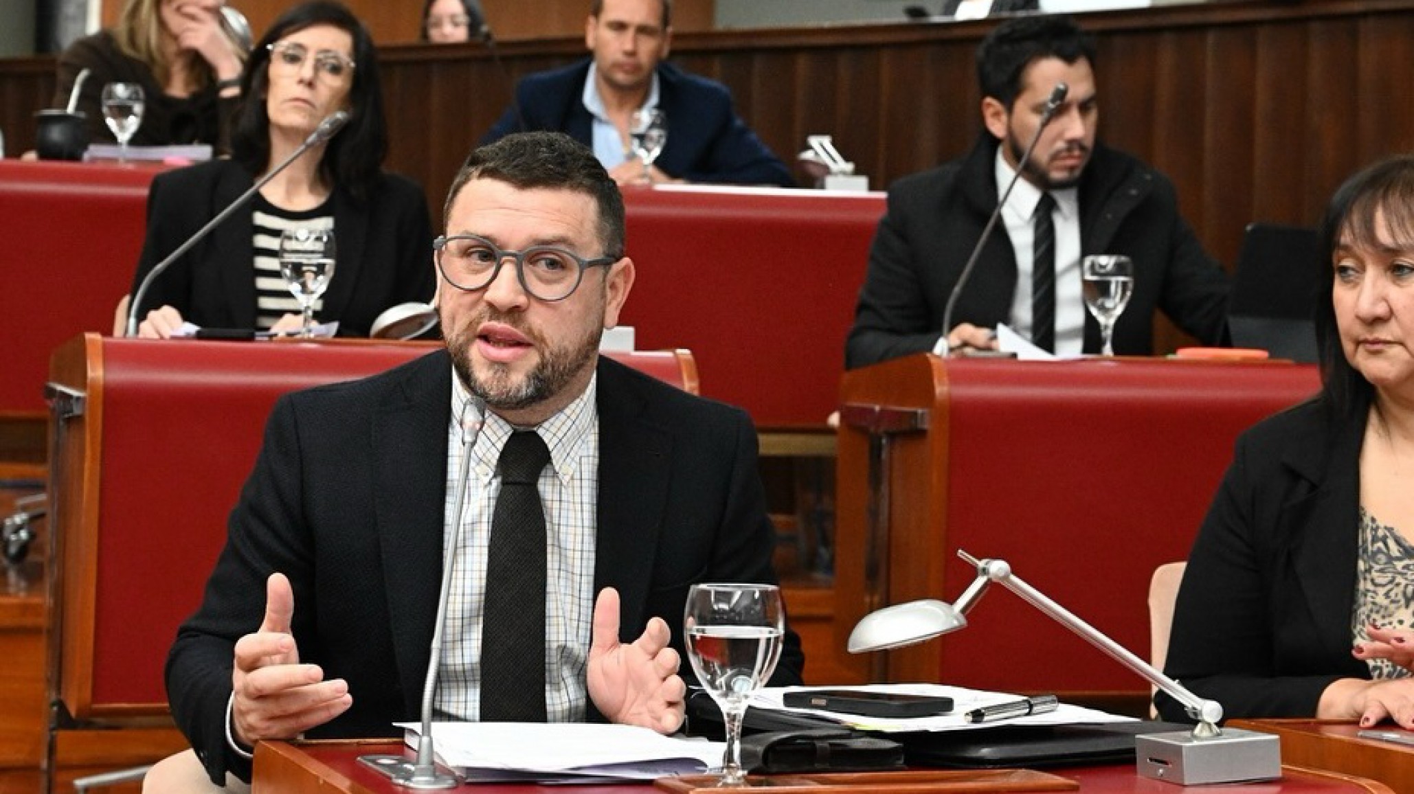 País: "Esta reforma laboral no genera empleo y debilita gravemente a los trabajadores"