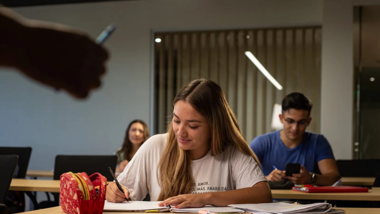 PAE lanza su convocatoria 2026 para becas universitarias en Chubut y Santa Cruz