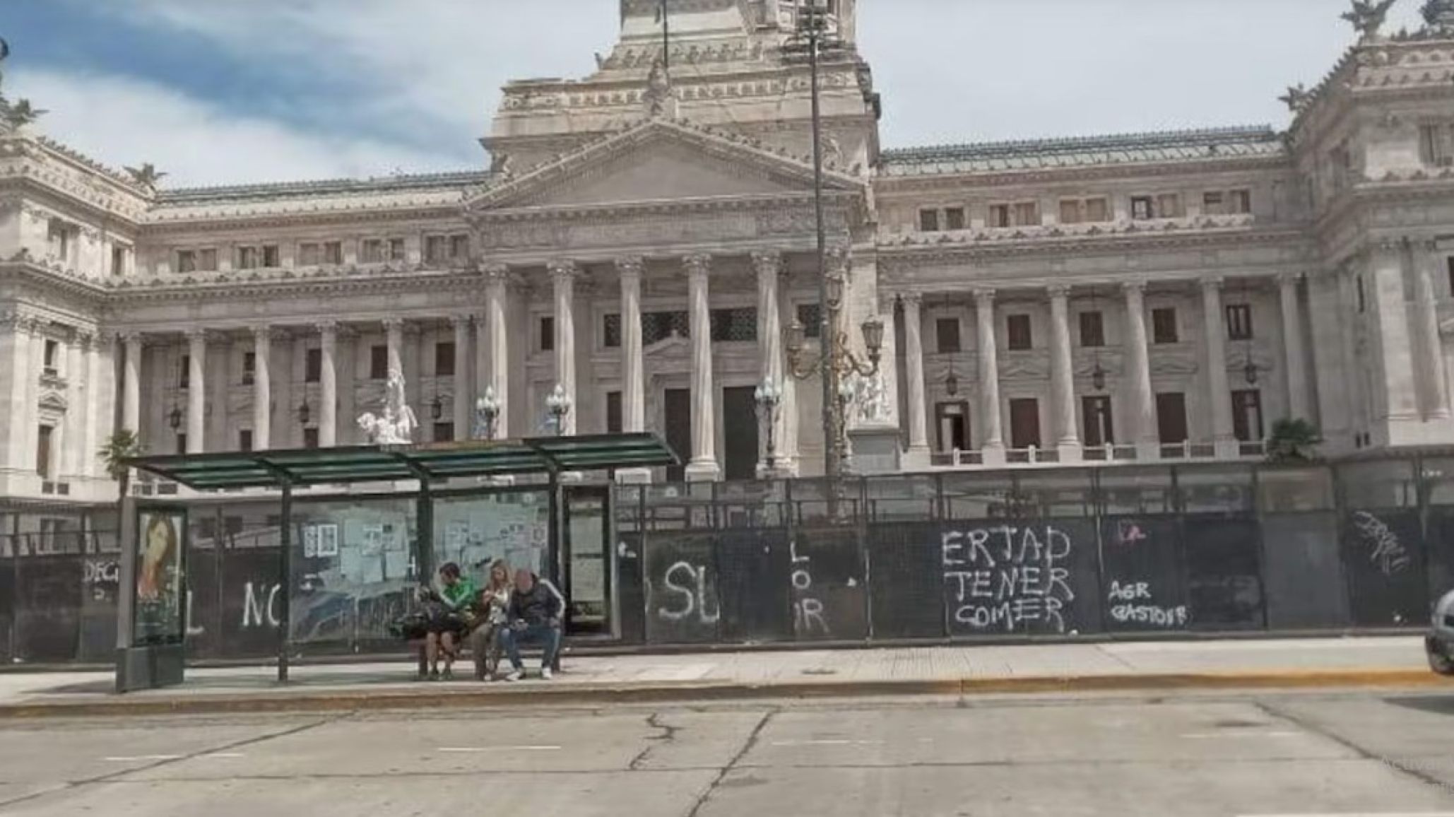 Diputados convocan a sesi髇 especial para avanzar con la reforma laboral este jueves