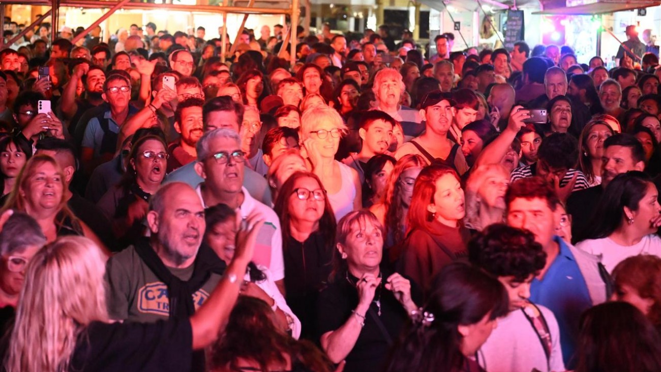 Más de diez propuestas gastronómicas y cervecerías artesanales en el Playón Recreativo