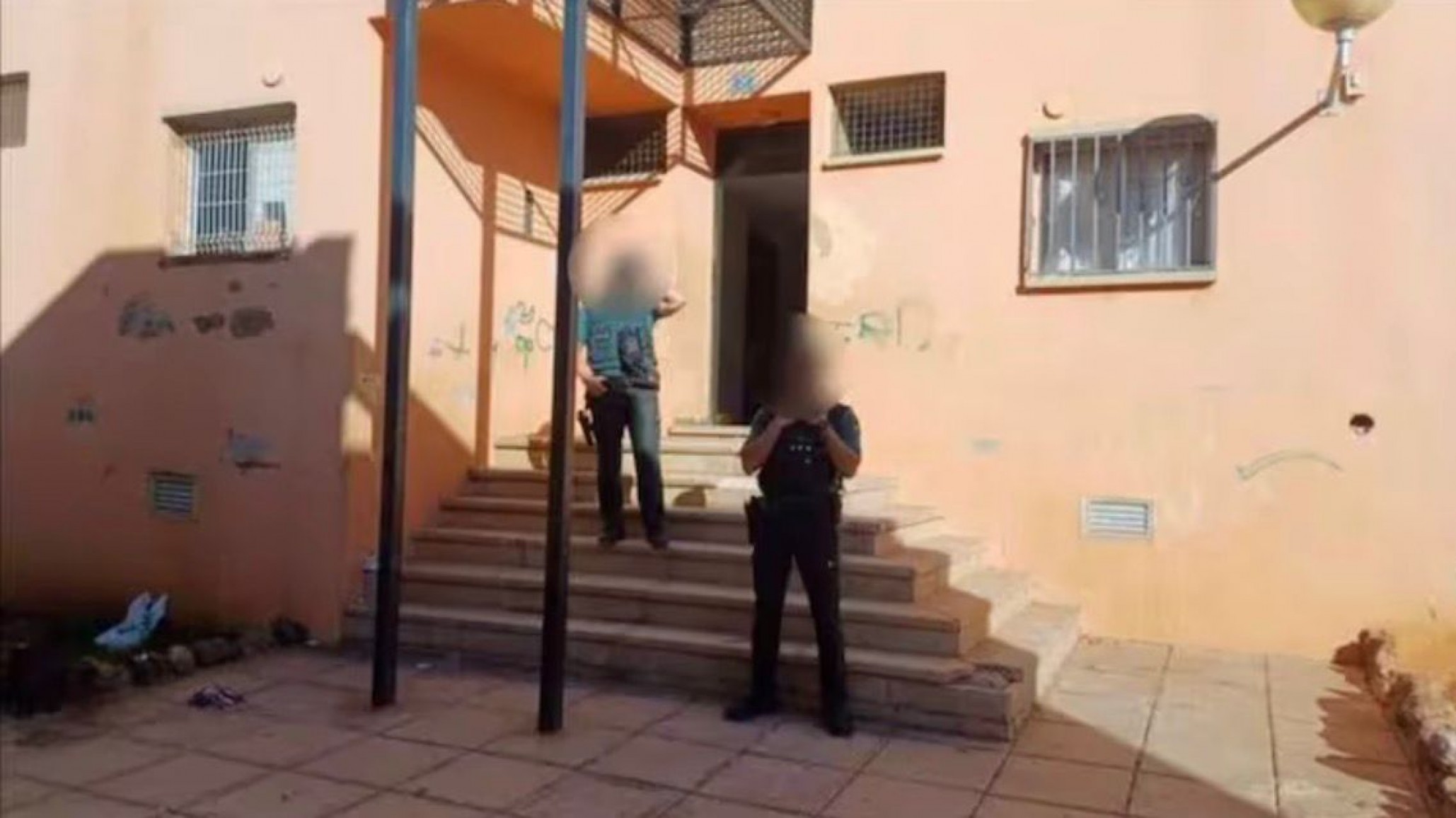 Tenerife: mató a su hijo con un machete e hirió a su pareja antes de ser abatido