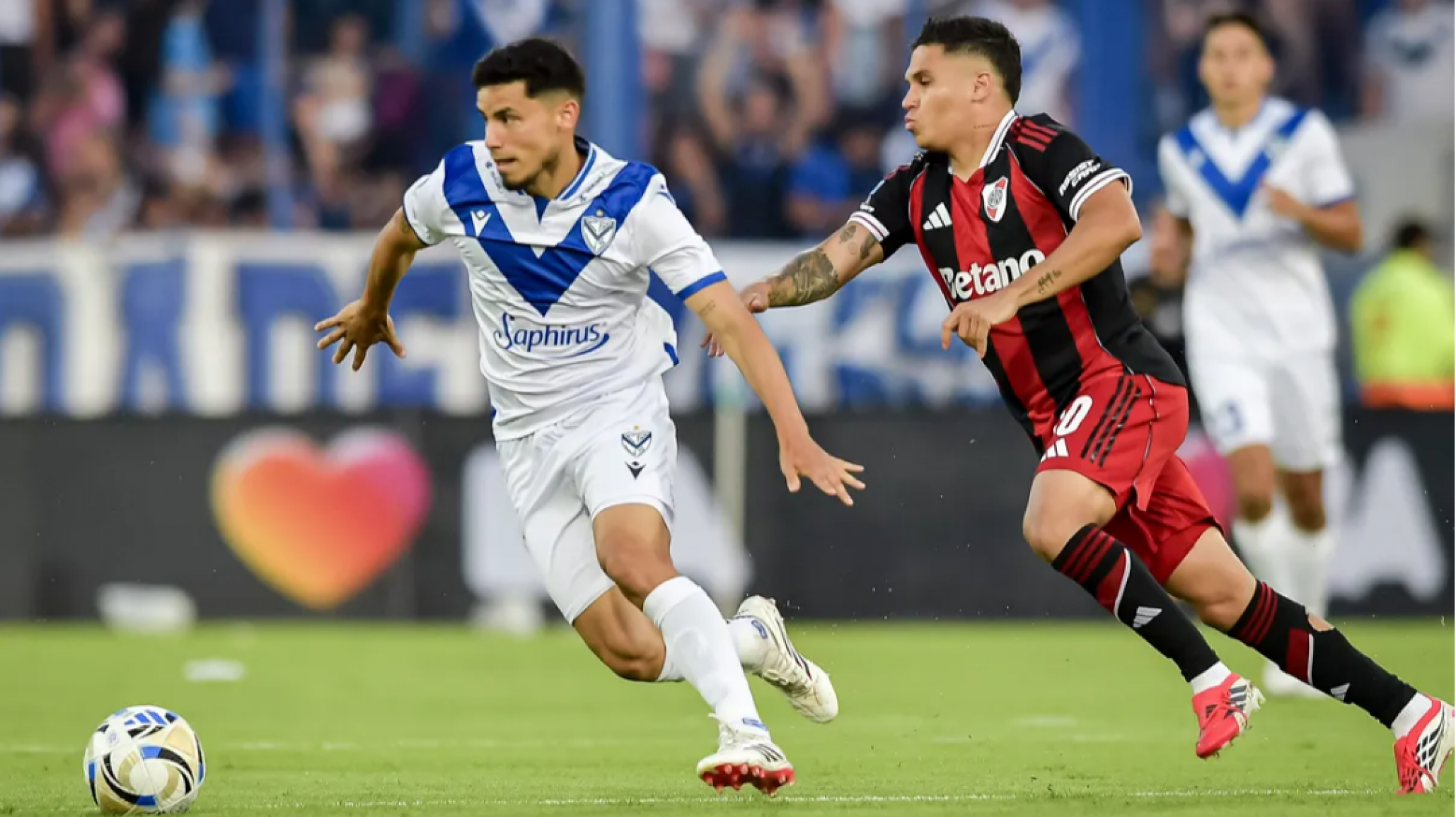 River cayó ante Vélez en Liniers y profundiza su crisis en el Torneo Apertura