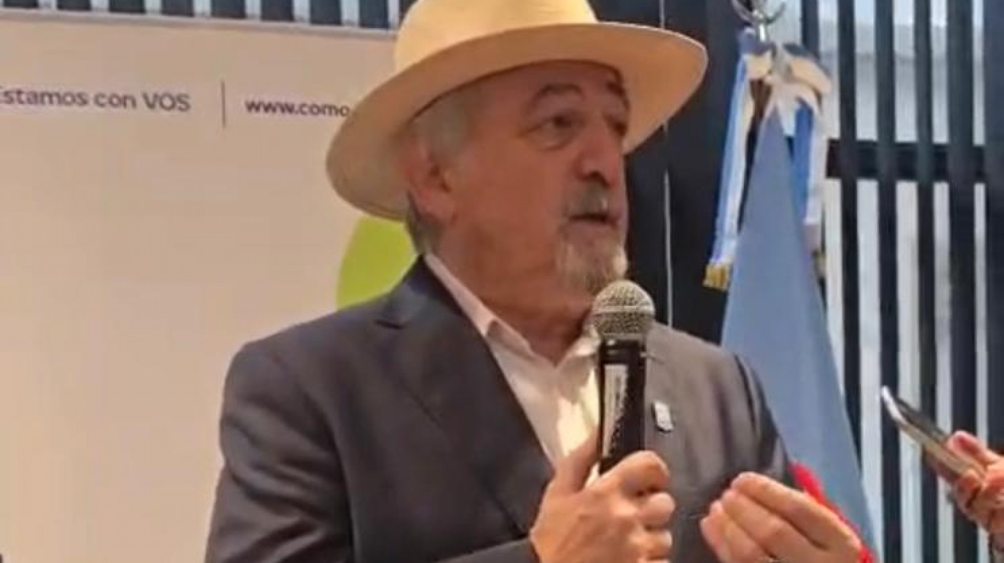 Othar tras reclamo de vecinos en aniversario de Comodoro: "No nos vamos a quedar llorando sobre la leche derramada, vamos a salir a buscar lo que la ciudad necesita"