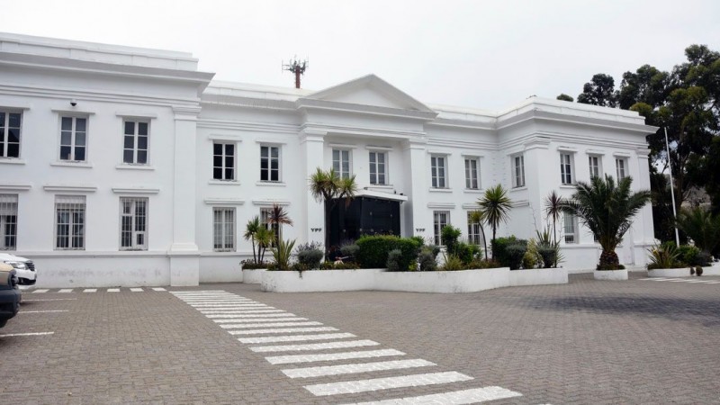 El bloque Arriba Chubut pone alerta sobre el destino de los inmuebles que YPF deja en Comodoro y pide que pasen a manos de la ciudad