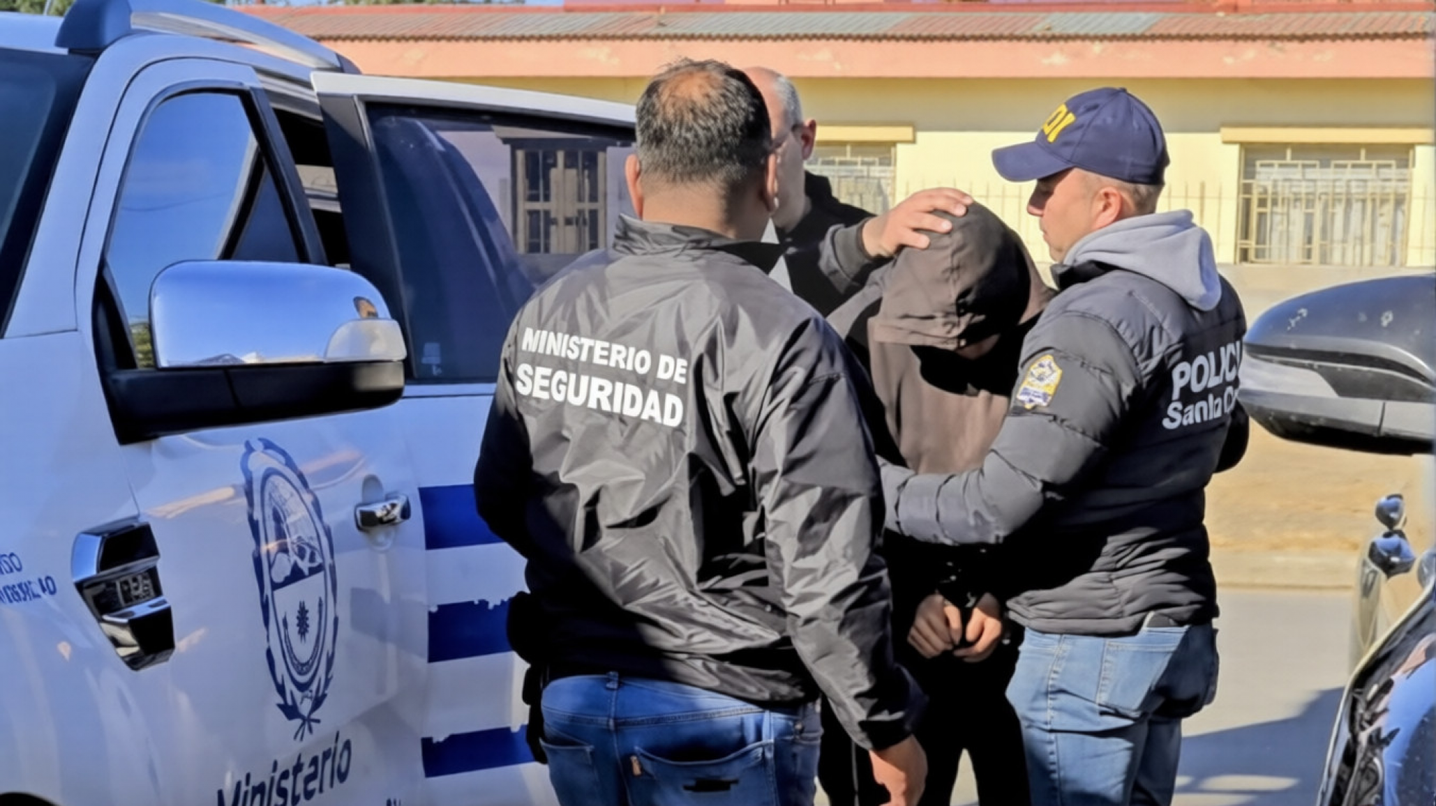 Se entregó el hombre que era buscado por el crimen de Ulises Olima en Caleta Olivia