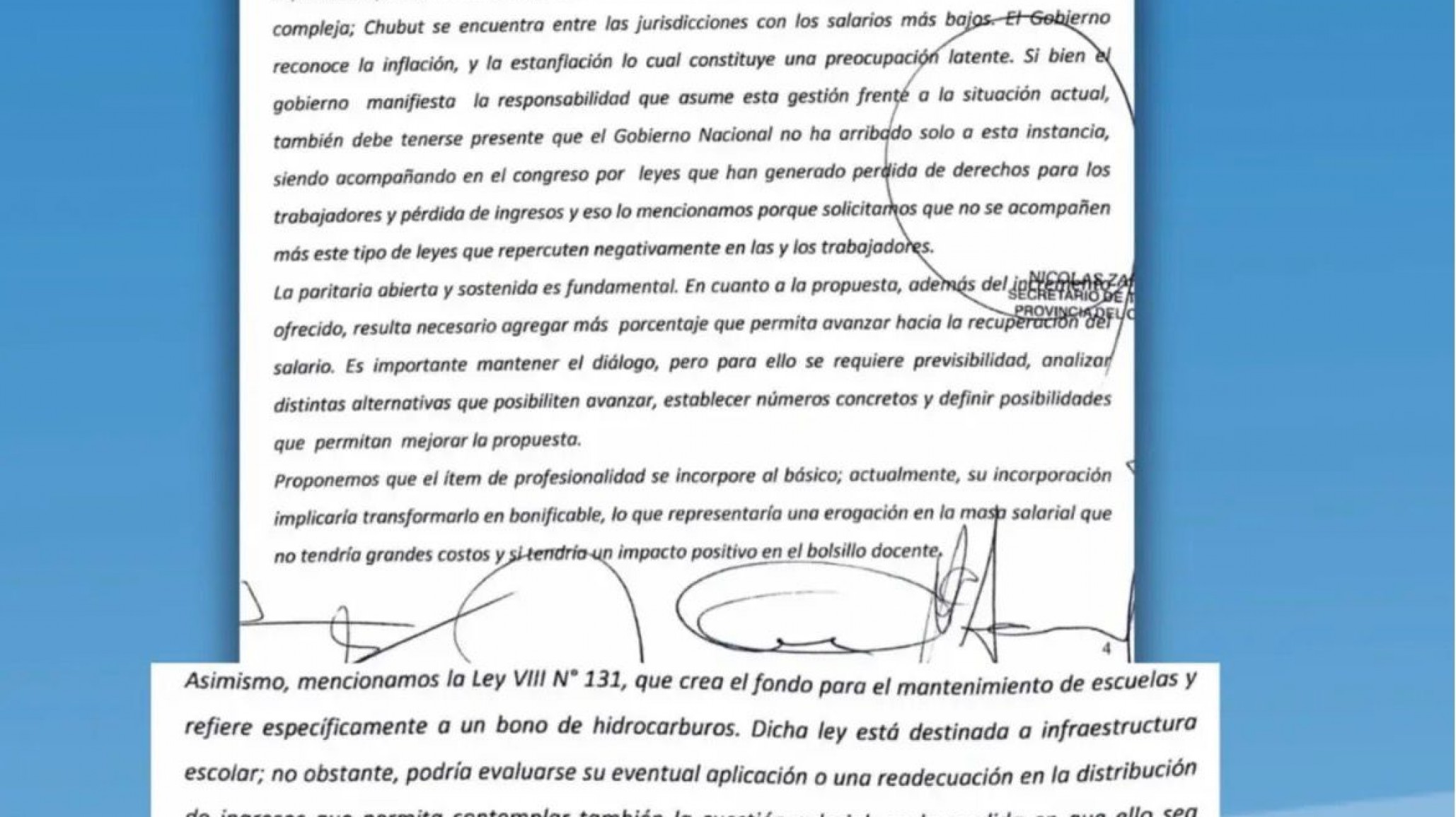ATECH rechazó la oferta salarial del Gobierno y pidió mantener la paritaria abierta