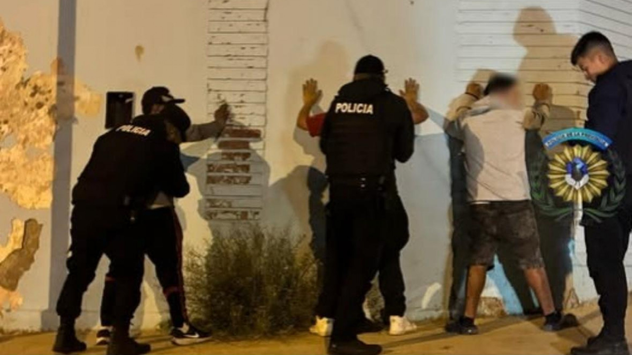 Detuvieron a un hombre con pedido de captura en barrio Las Flores