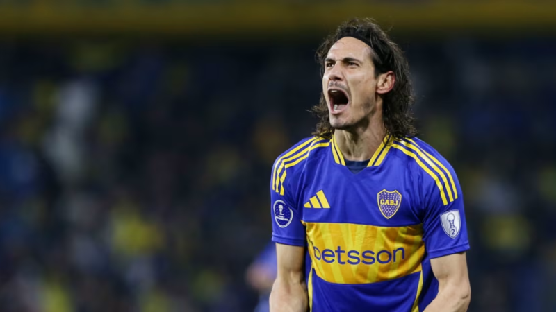 Golpe para Boca: Cavani se hará un tratamiento y será baja por un mes