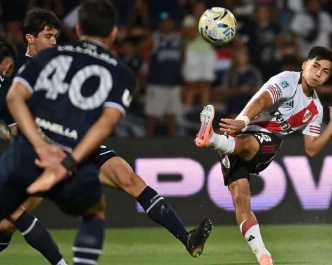 River empató con Independiente Rivadavia y sumó un punto en Mendoza