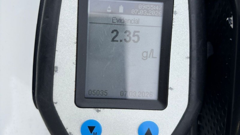 Choque en barrio Abel Amaya: conductor dio 2,35 g/l de alcohol y le secuestraron la camioneta