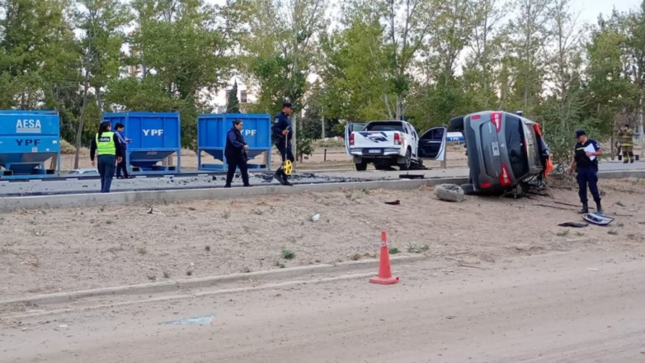 Duelo en la policía de Neuquén: identifican a los dos agentes muertos en el brutal choque de la Ruta 22