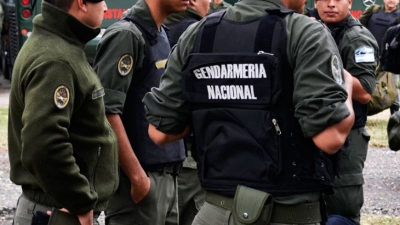 Chubut: atacó a su pareja y le arrojó un encendedor frente a gendarmes