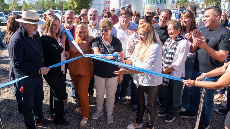 Comodoro inauguró una sala comunitaria para la extracción de miel y apuesta a fortalecer la producción apícola