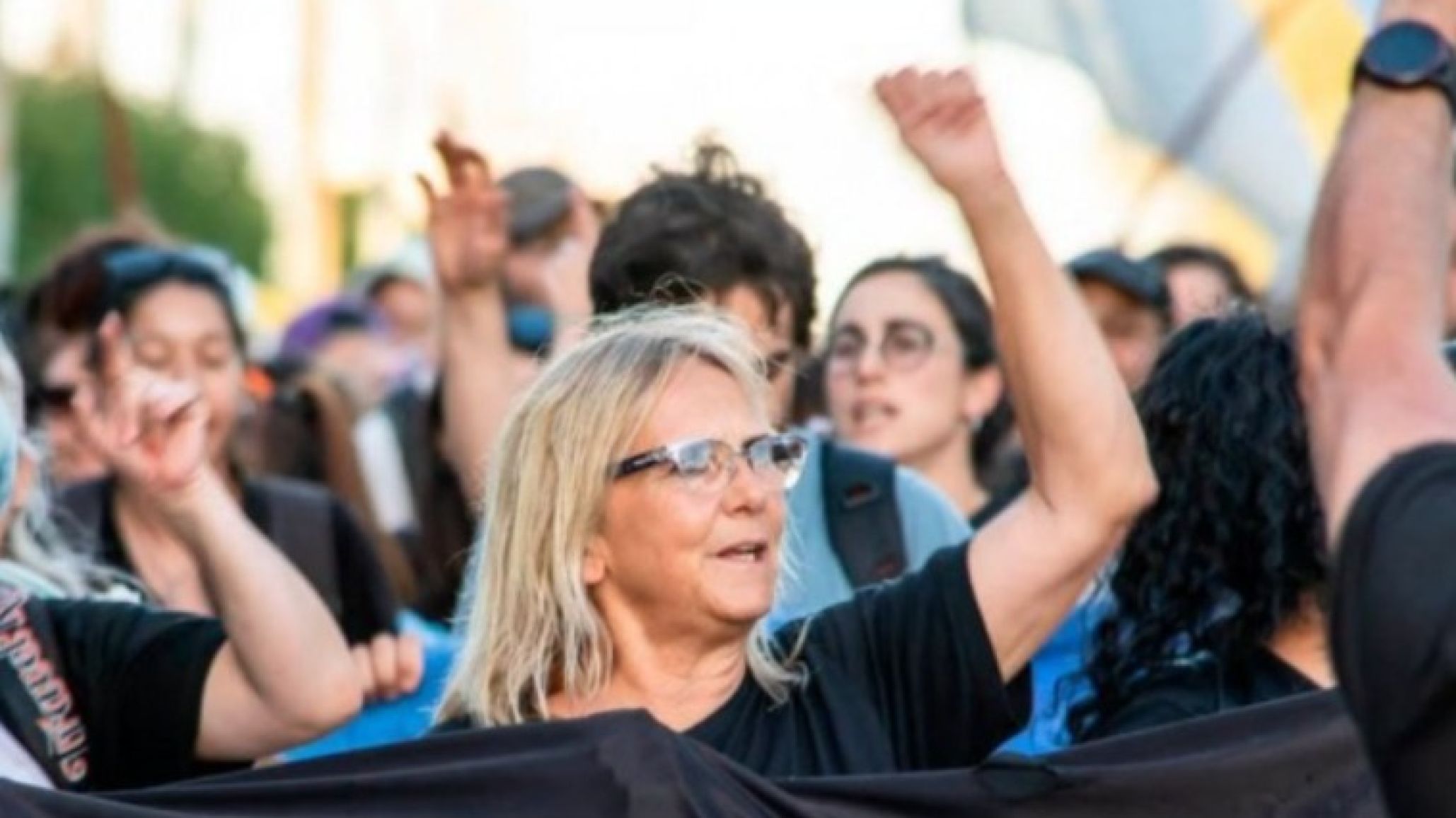 Una chubutense fue distinguida con el premio Berta Cáceres y advirtió sobre el avance de la minería: "La lucha siempre fue colectiva"