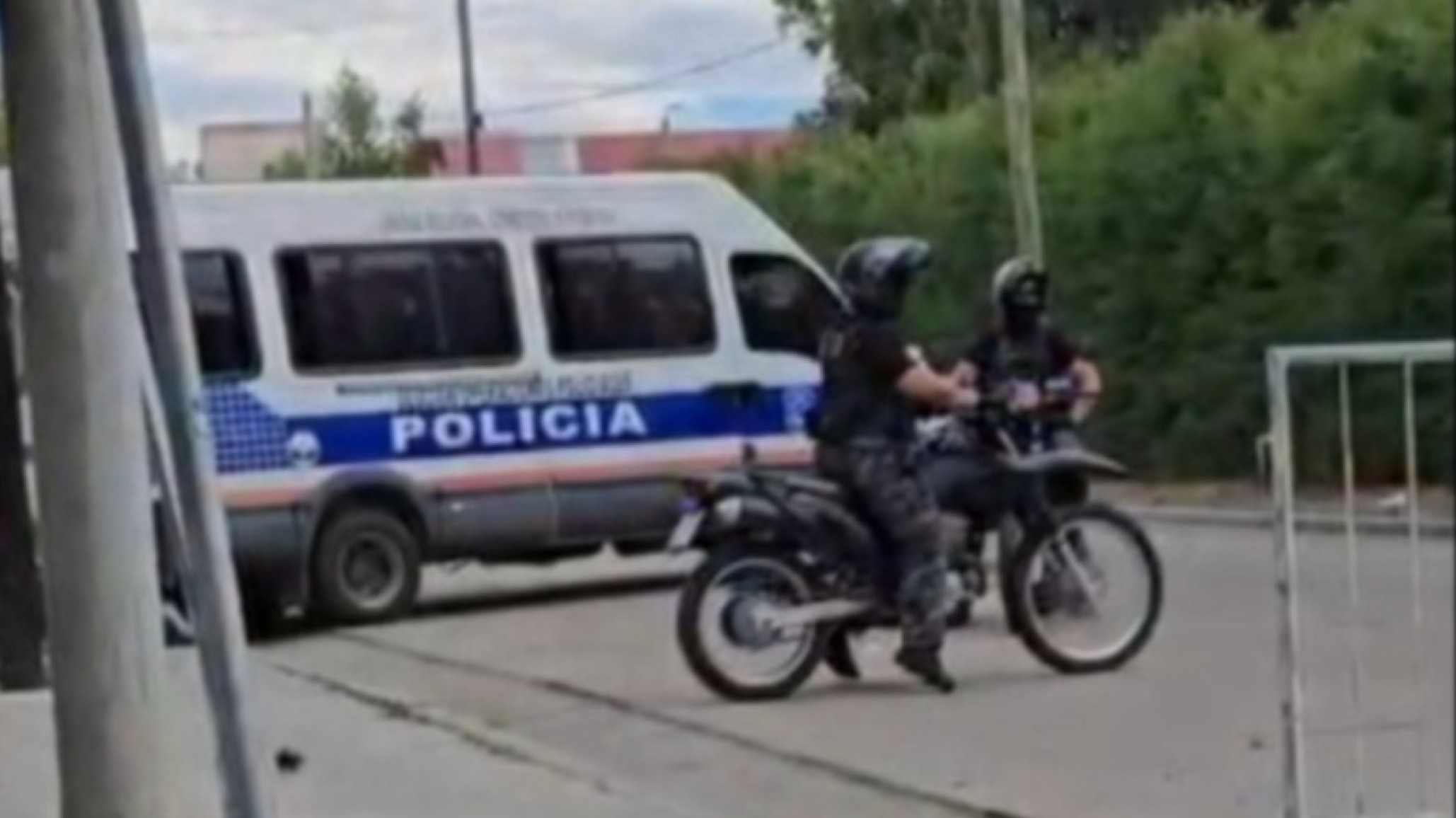 Gran operativo en la Oficina Judicial por audiencia del ataque a tiros de 2025: hay 9 imputados