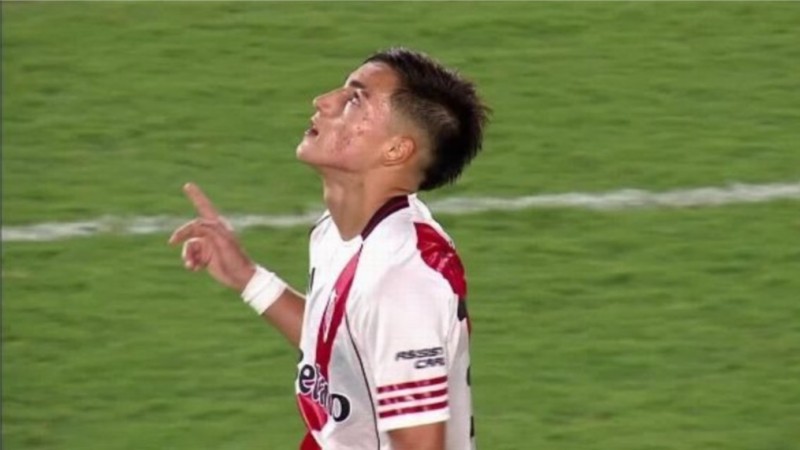 Video: el comodorense Ian Subiabre selló el triunfo de River ante Sarmiento y ratificó su gran inicio de temporada