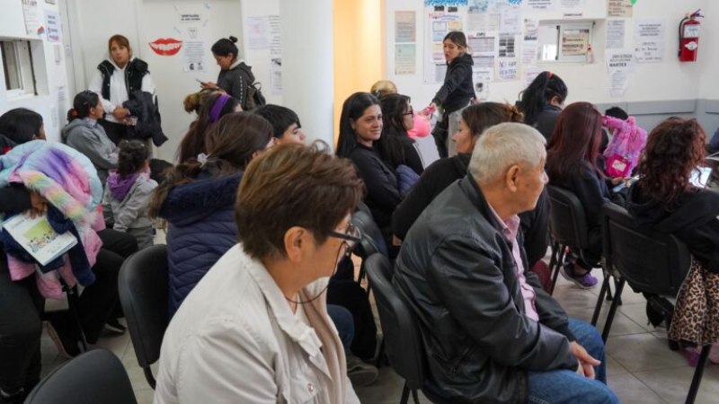 Realizaron una jornada de controles médicos para ingreso escolar en el CAPS Moure