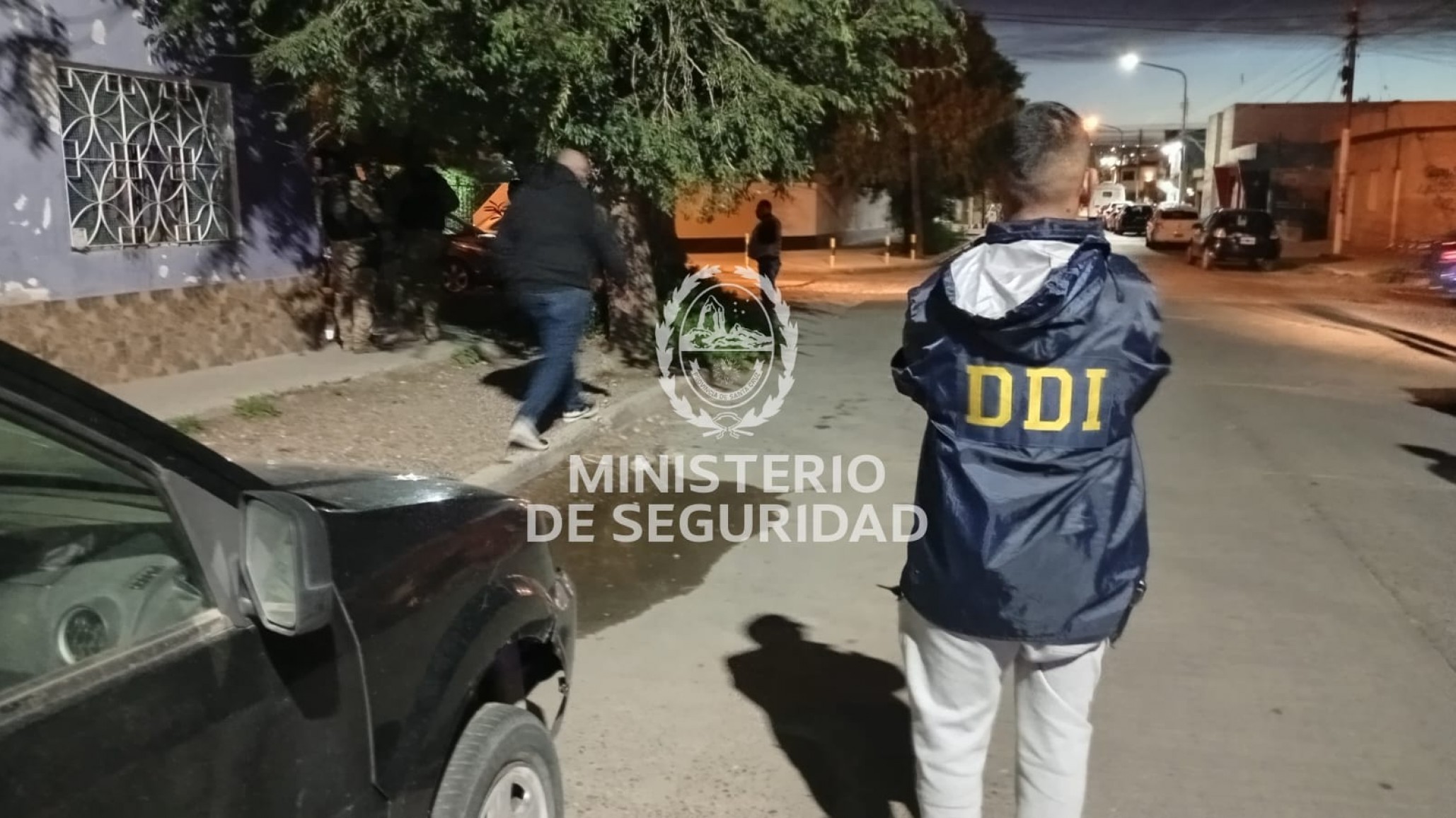 Allanamientos en Caleta Olivia: secuestran municiones en una causa por arma de fuego