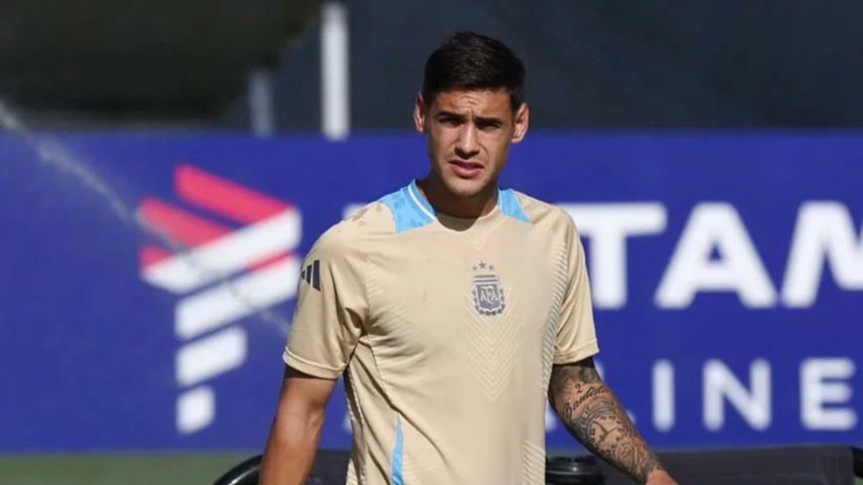 Scaloni convocó a Martínez Quarta tras la baja de Balerdi para los amistosos en La Bombonera