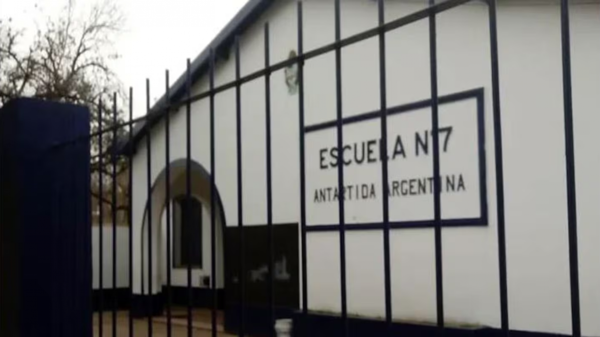 Detuvieron a un portero acusado de abusar de una nena de 6 años en una escuela