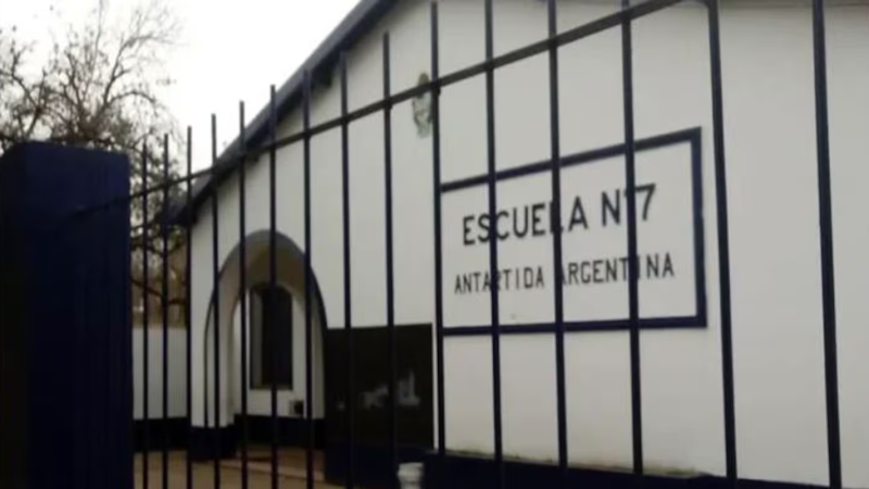 Detuvieron a un portero acusado de abusar de una nena de 6 años en una escuela