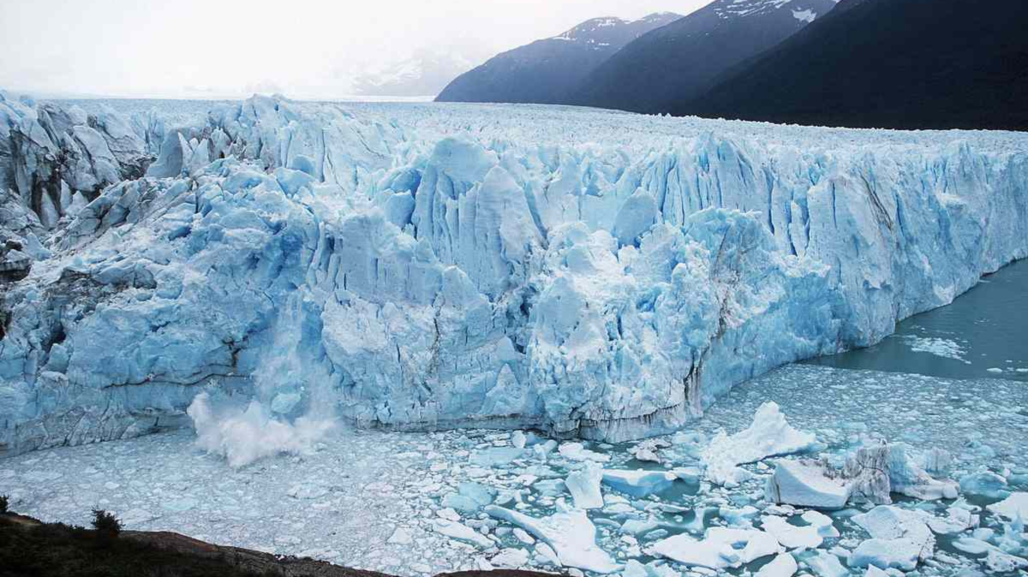 Escándalo en torno a la audiencia pública por la Ley de Glaciares: Denuncia que el gobierno eligió a dedo los expositores entre 100 mil inscriptos y ya impugnaron