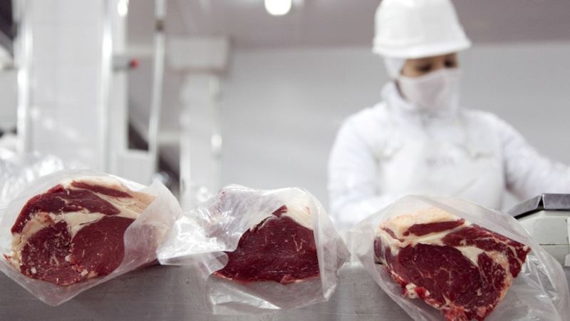 Alerta roja: China rechazó 22 toneladas de carne argentina y suspendió un frigorífico clave