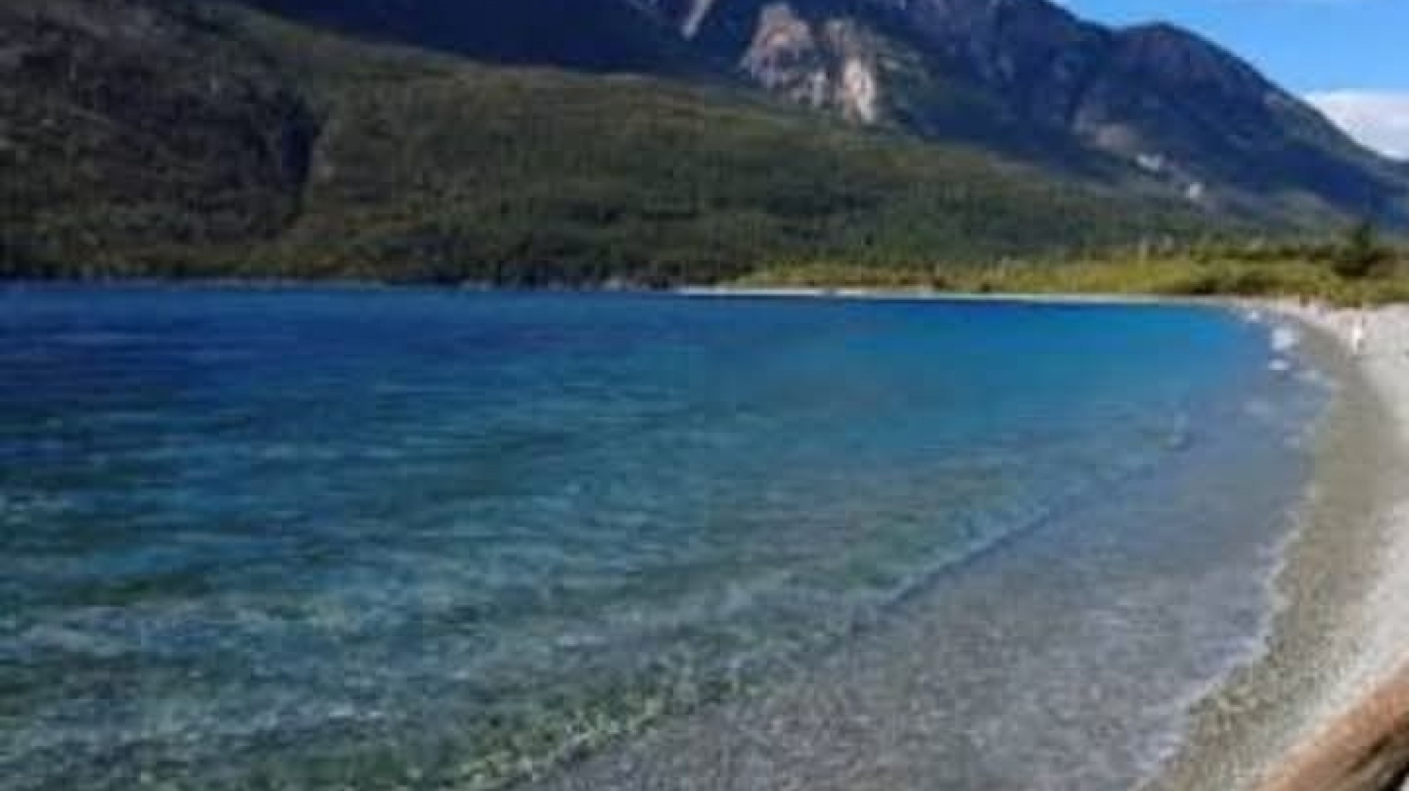 Tragedia en Epuyén: murió un vecino de Lago Puelo tras el vuelco de dos veleros