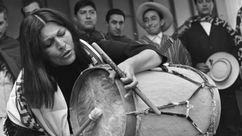"Es una atrocidad": la familia de Mercedes Sosa pidió la renuncia del funcionario que la cuestionó