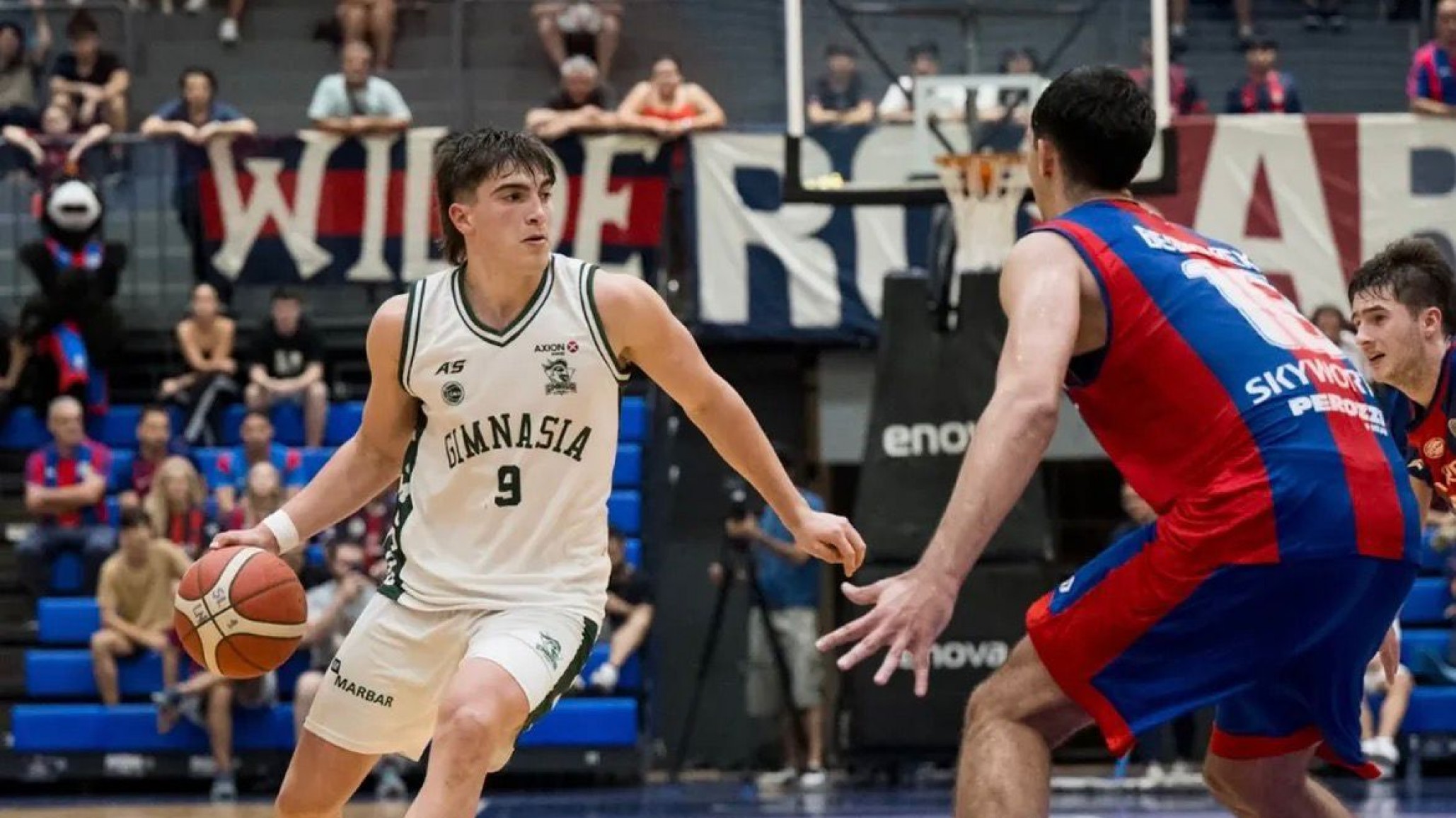 Gimnasia se impuso ante San Lorenzo y se mantiene en lo más alto