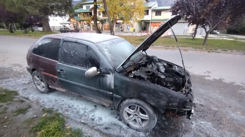 Se incendió el auto del padre de Elías, el niño que necesita tratamiento en el Garrahan