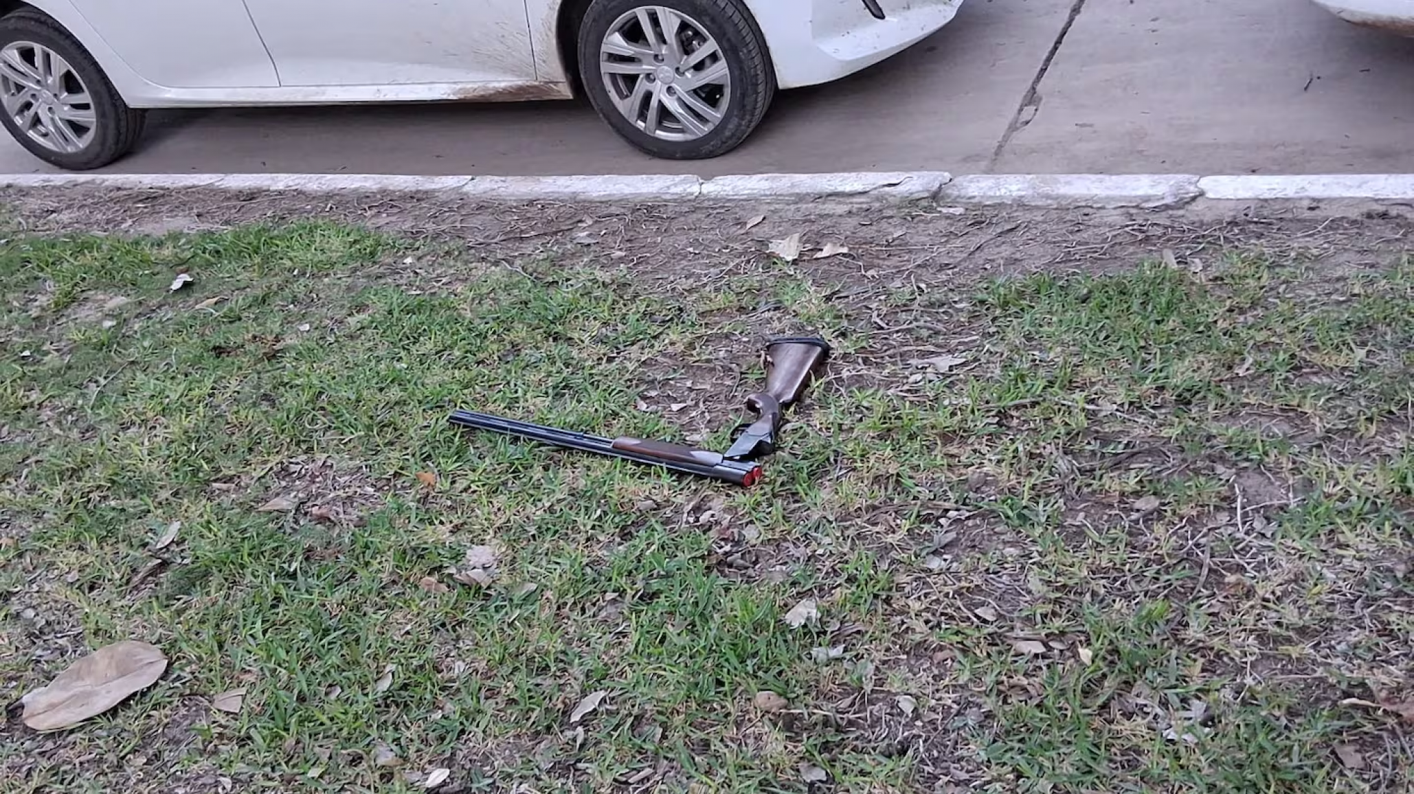 El arma que usó el alumno en el ataque escolar de Santa Fe