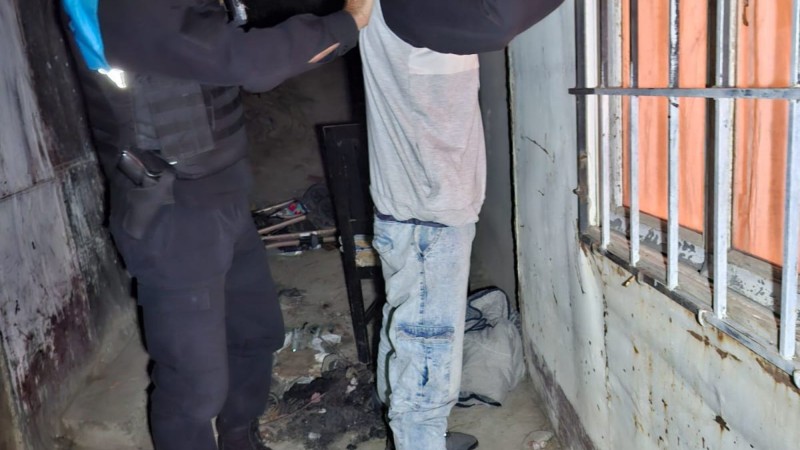 Comodoro: detuvieron a un hombre por desobedecer una restricción judicial y acercarse a su ex pareja