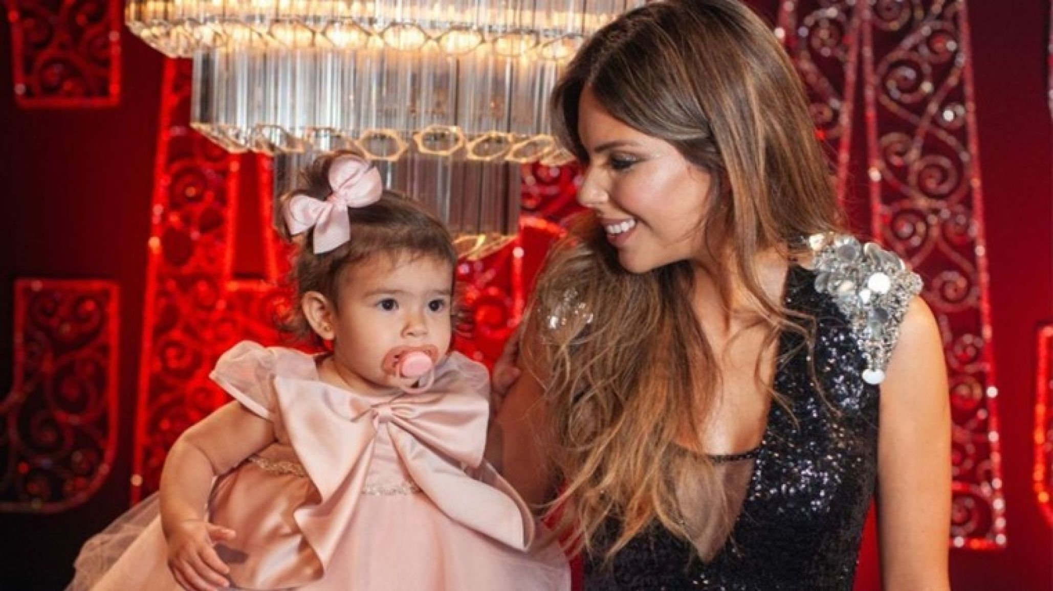 Barby Franco y su hija de tres años sufrieron un accidente en Ruta 3