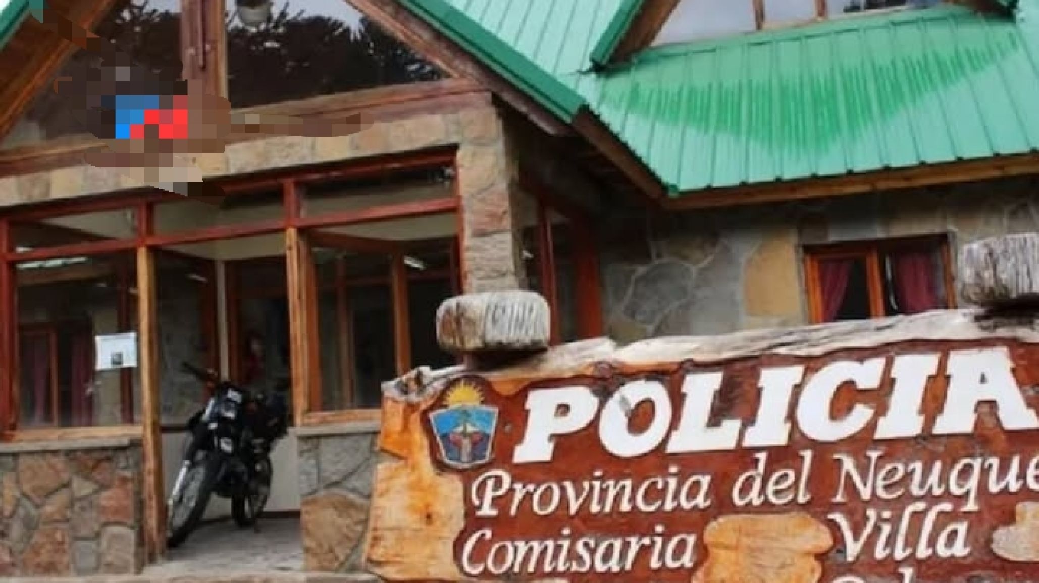 Intentó matar a su expareja incendiando la casa mientras dormía, pero quedó con domiciliaria por falta de cupos