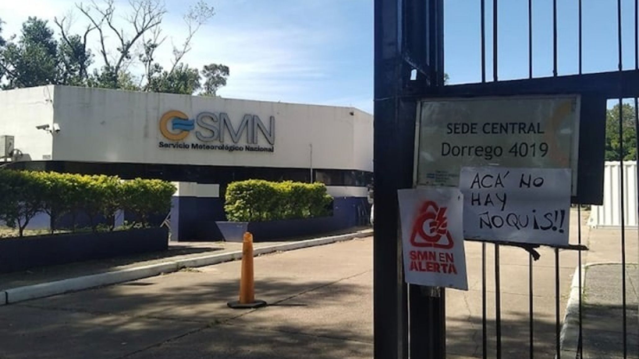 El Servicio Meteorológico Nacional en jaque por una ola de 240 despidos