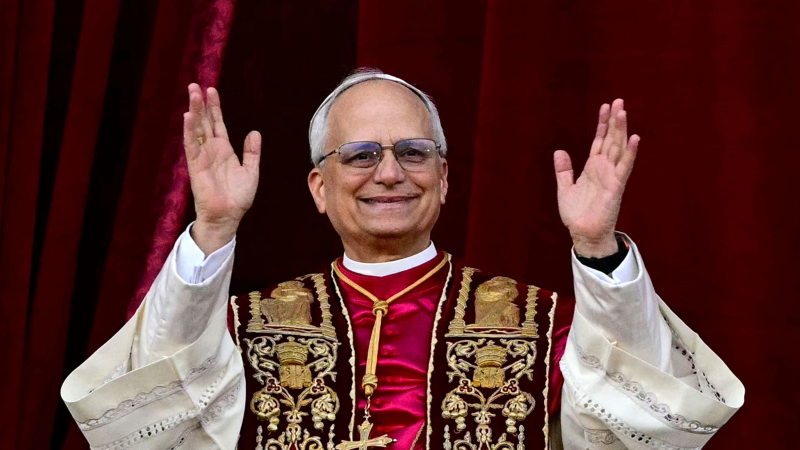 El papa León XIV advirtió con excomulgar a un grupo católico tradicionalista