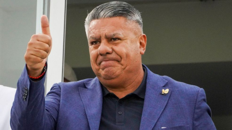 La Justicia autorizó a "Chiqui" Tapia a viajar al exterior para asistir a reuniones de Conmebol y FIFA